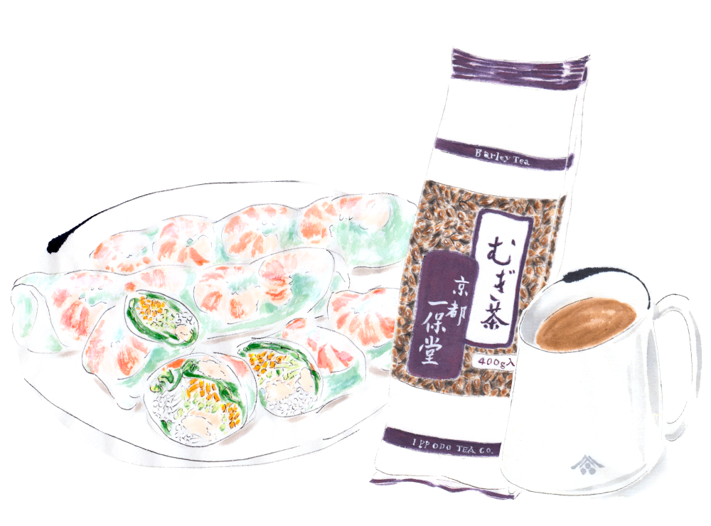 生春巻きと温かいむぎ茶。
